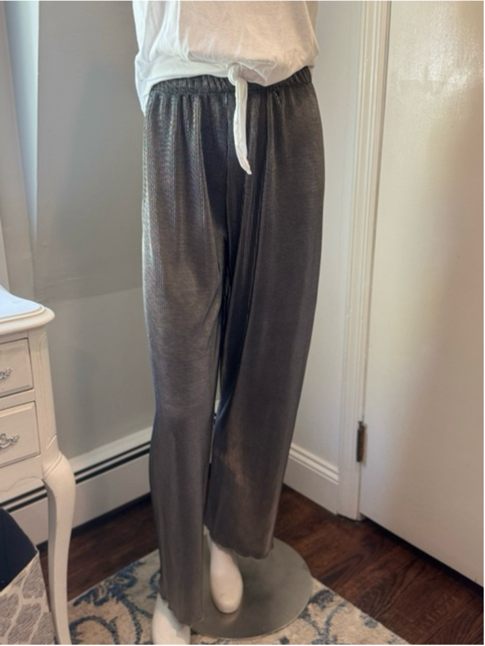 Fashion Code | Women’s Silver Pleated Wide loose Leg Pants One Size